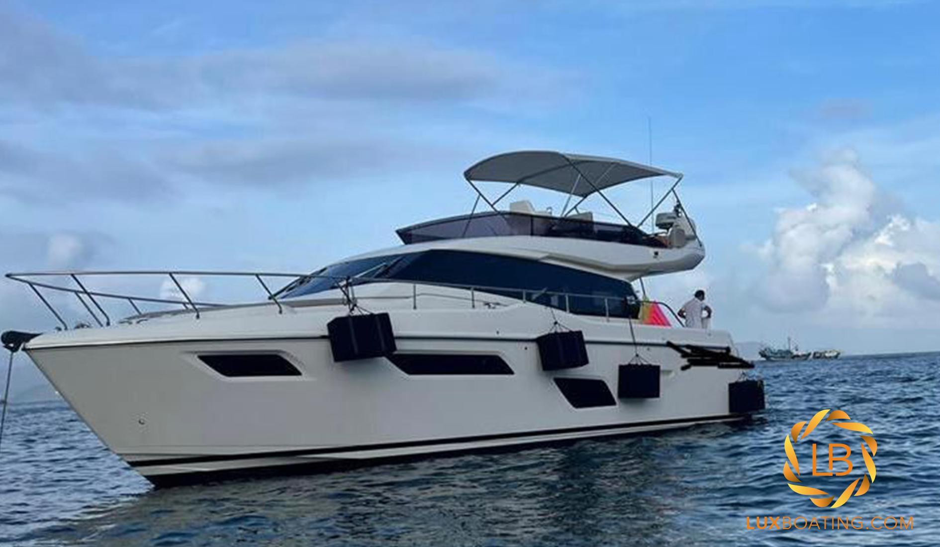 Ferretti 450