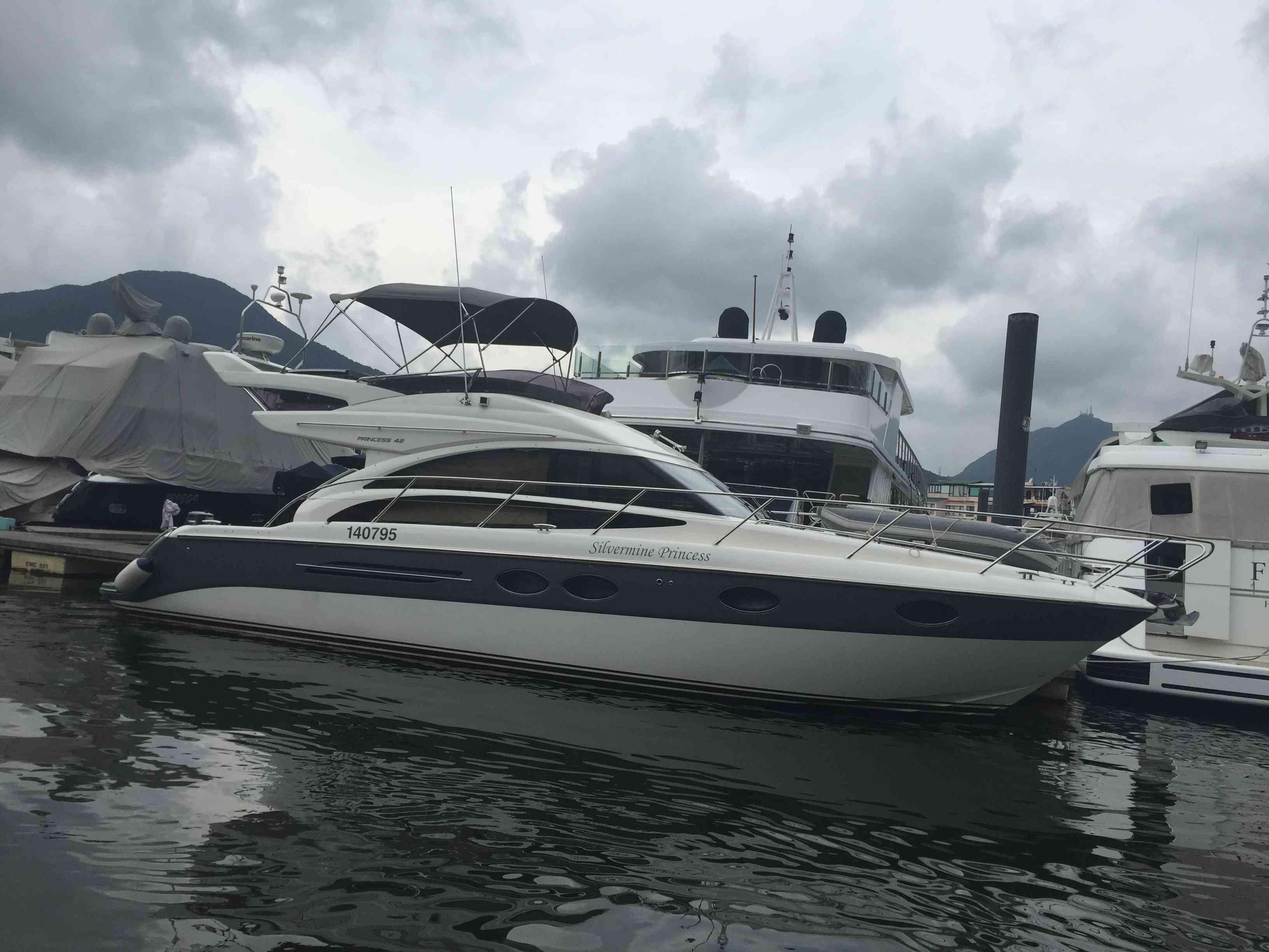 Princess 42