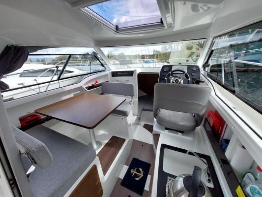 Beneteau Antares 8