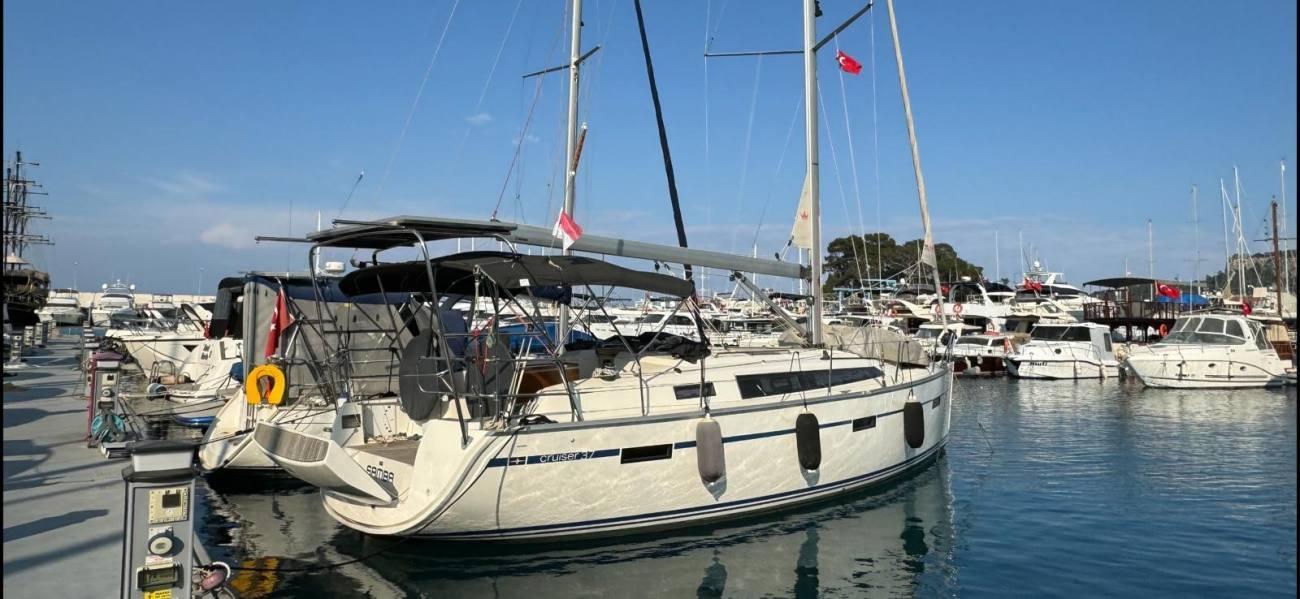 Bavaria 37 Cruiser