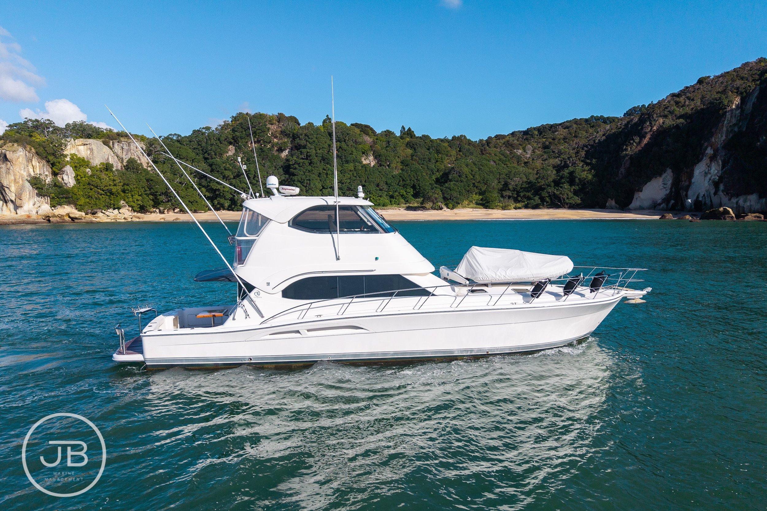 Riviera 51 Flybridge