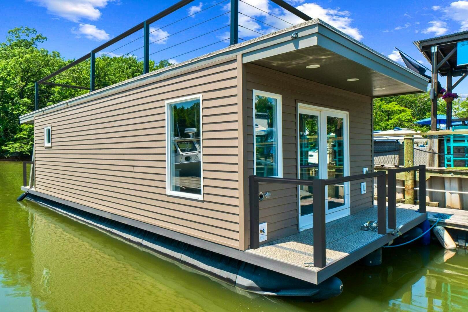 Custom Hank's 40 Houseboat