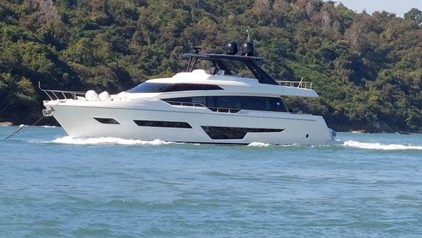 Ferretti 780