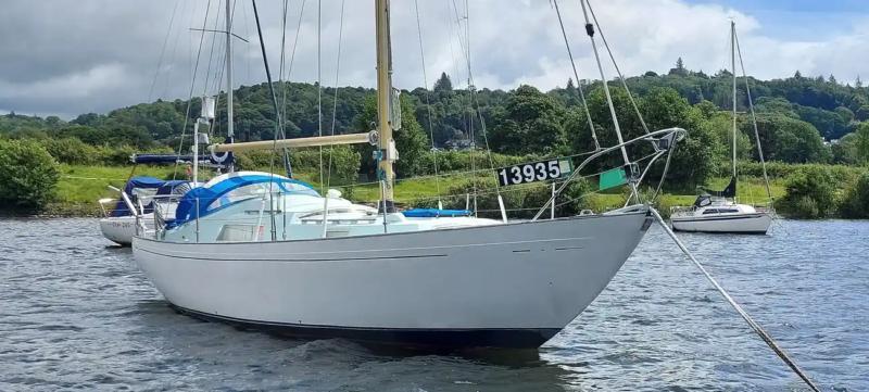 Camper & Nicholsons 32