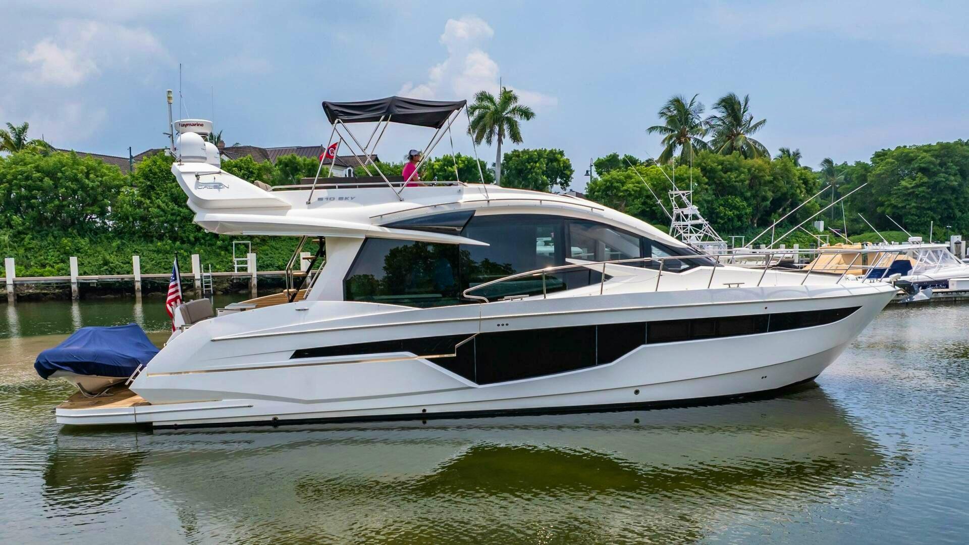 Galeon 510 Skybridge