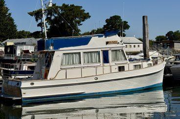 Grand Banks Sedan 36