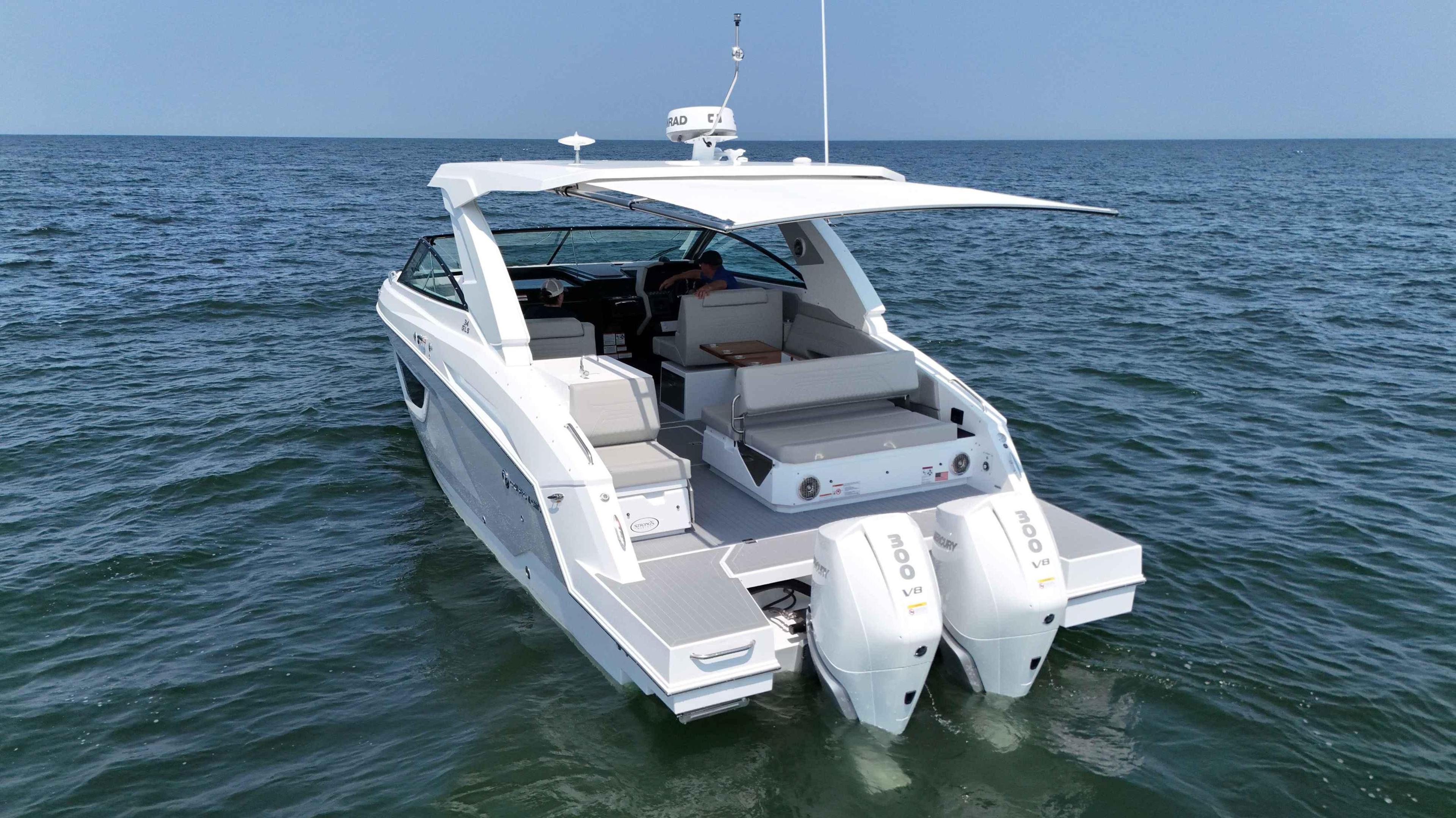 Cruisers Yachts 34 GLS OB