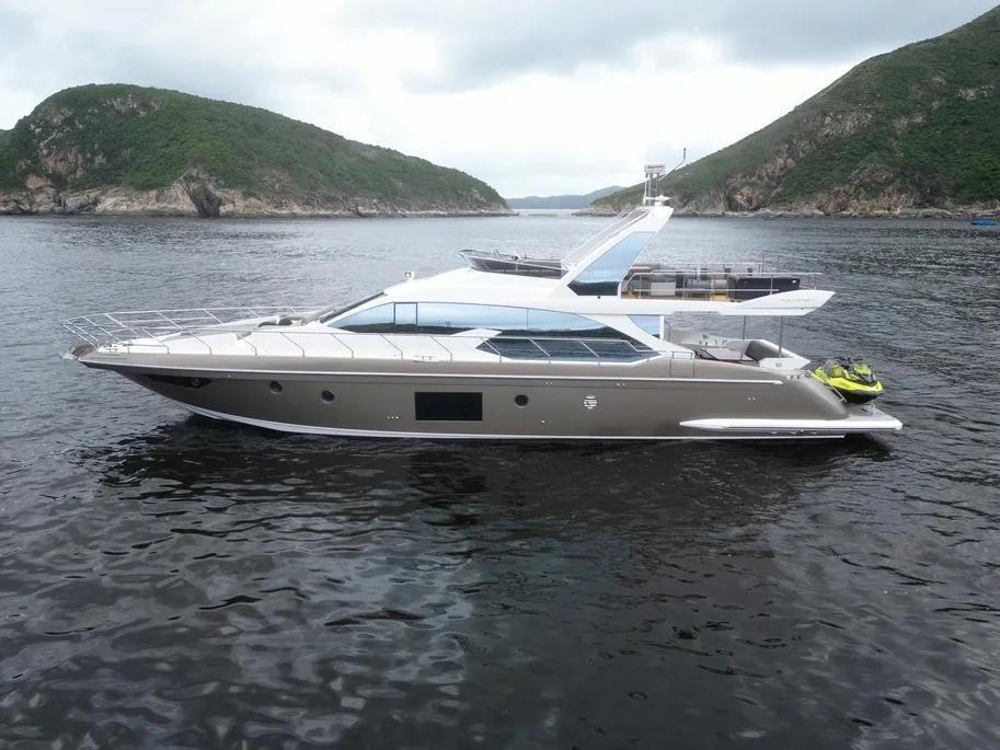 Azimut 66