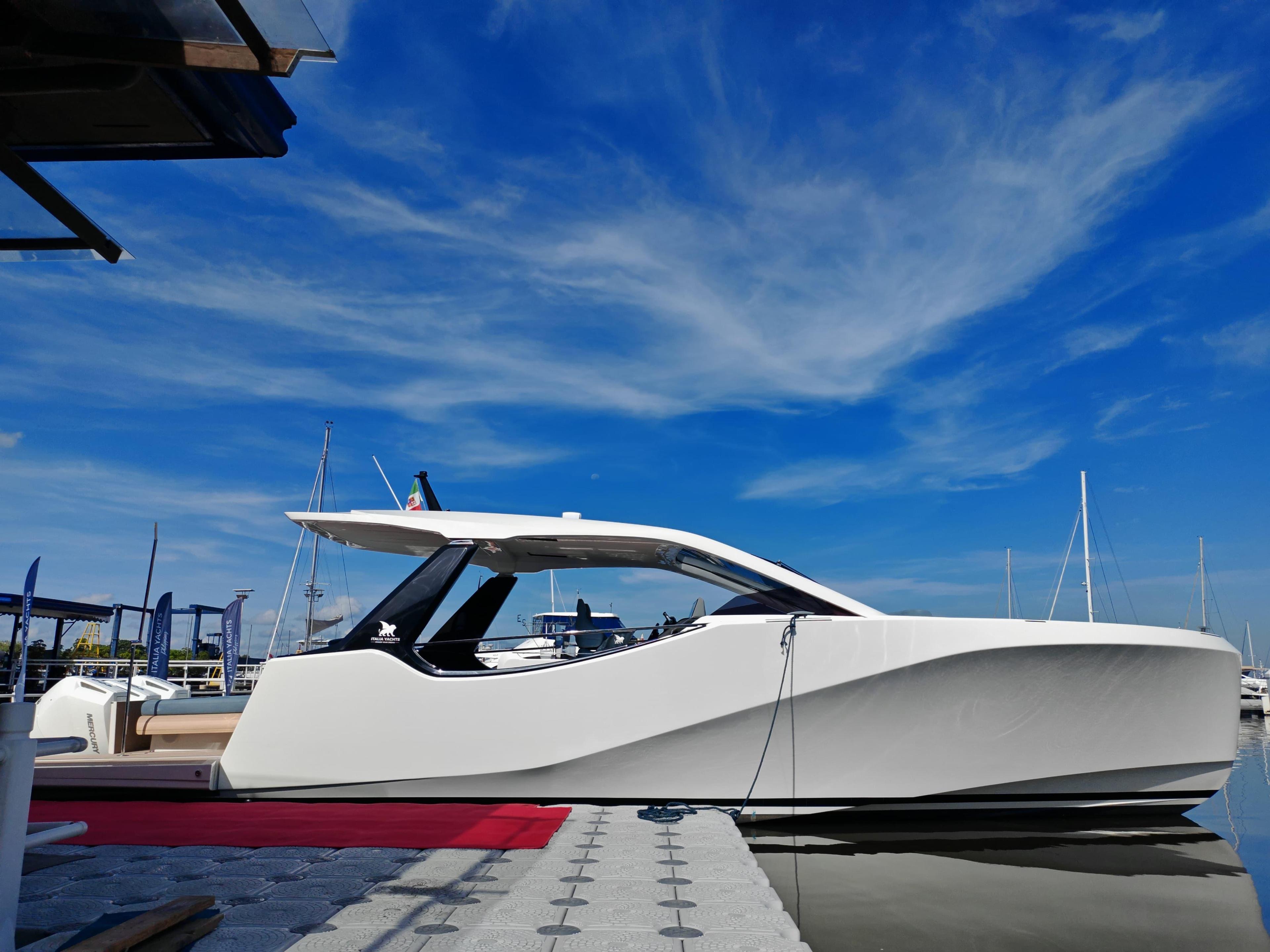 Italia Yachts IY 43 veloce