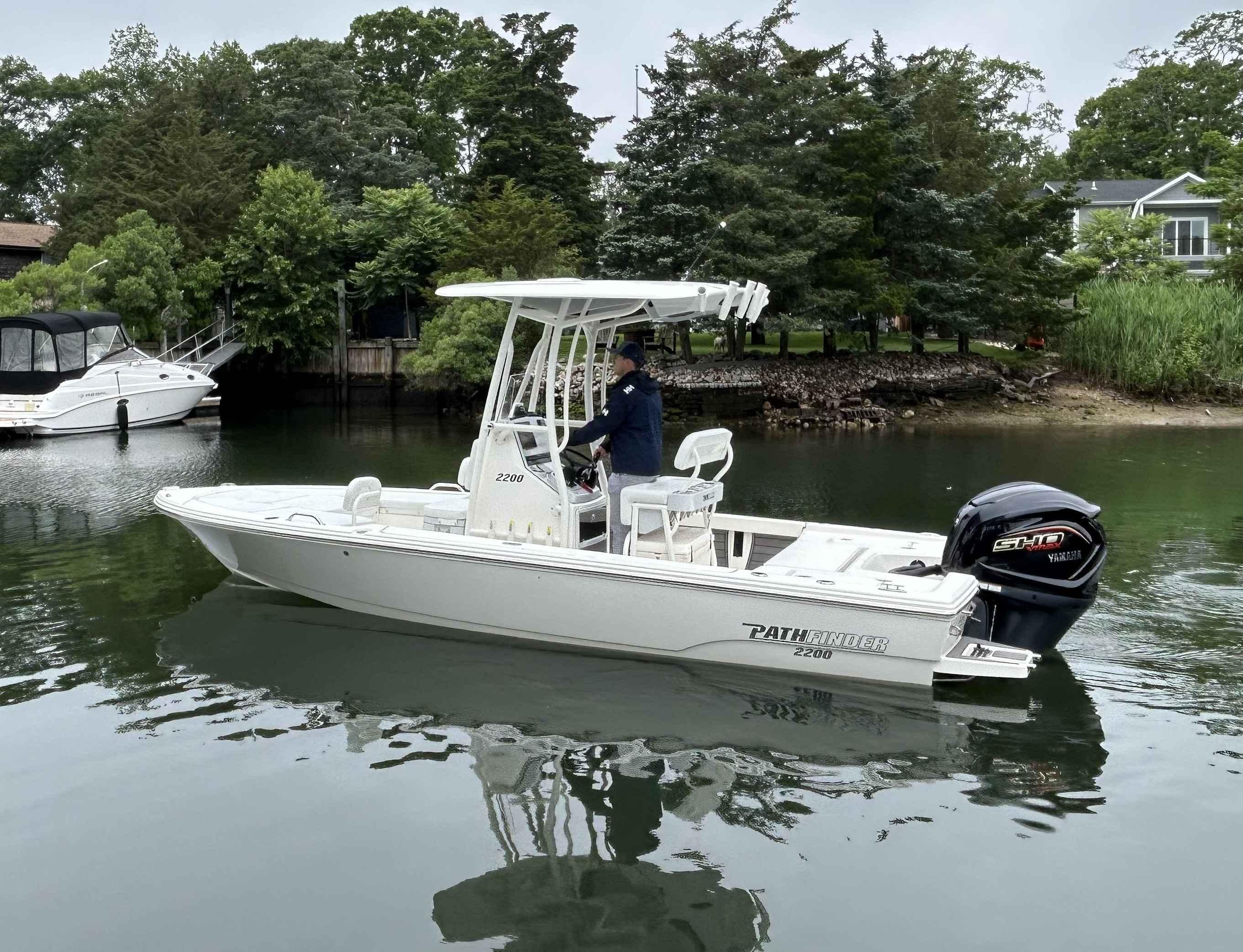 Cobia PATHFINDER 2200 TRS