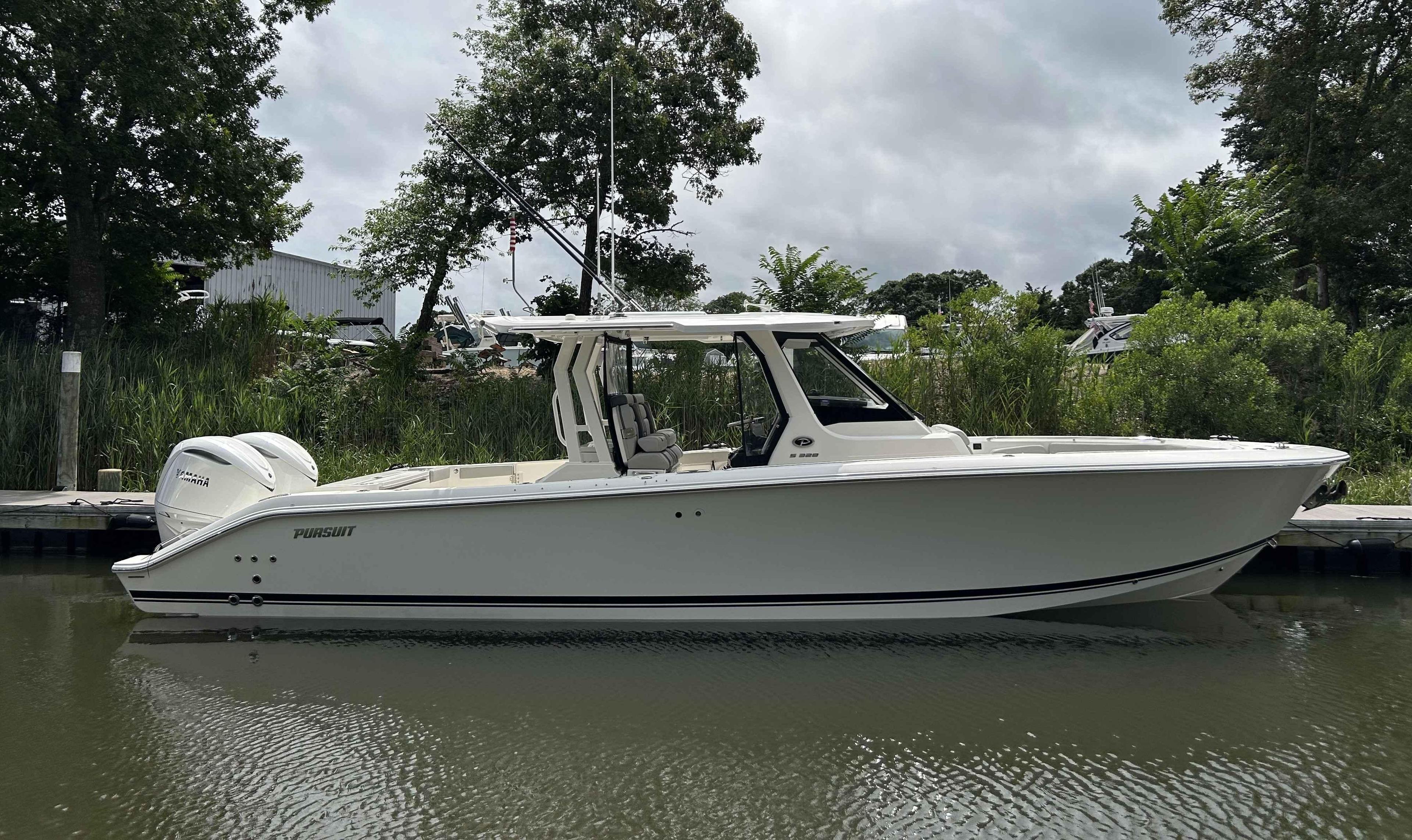 Pursuit S 328