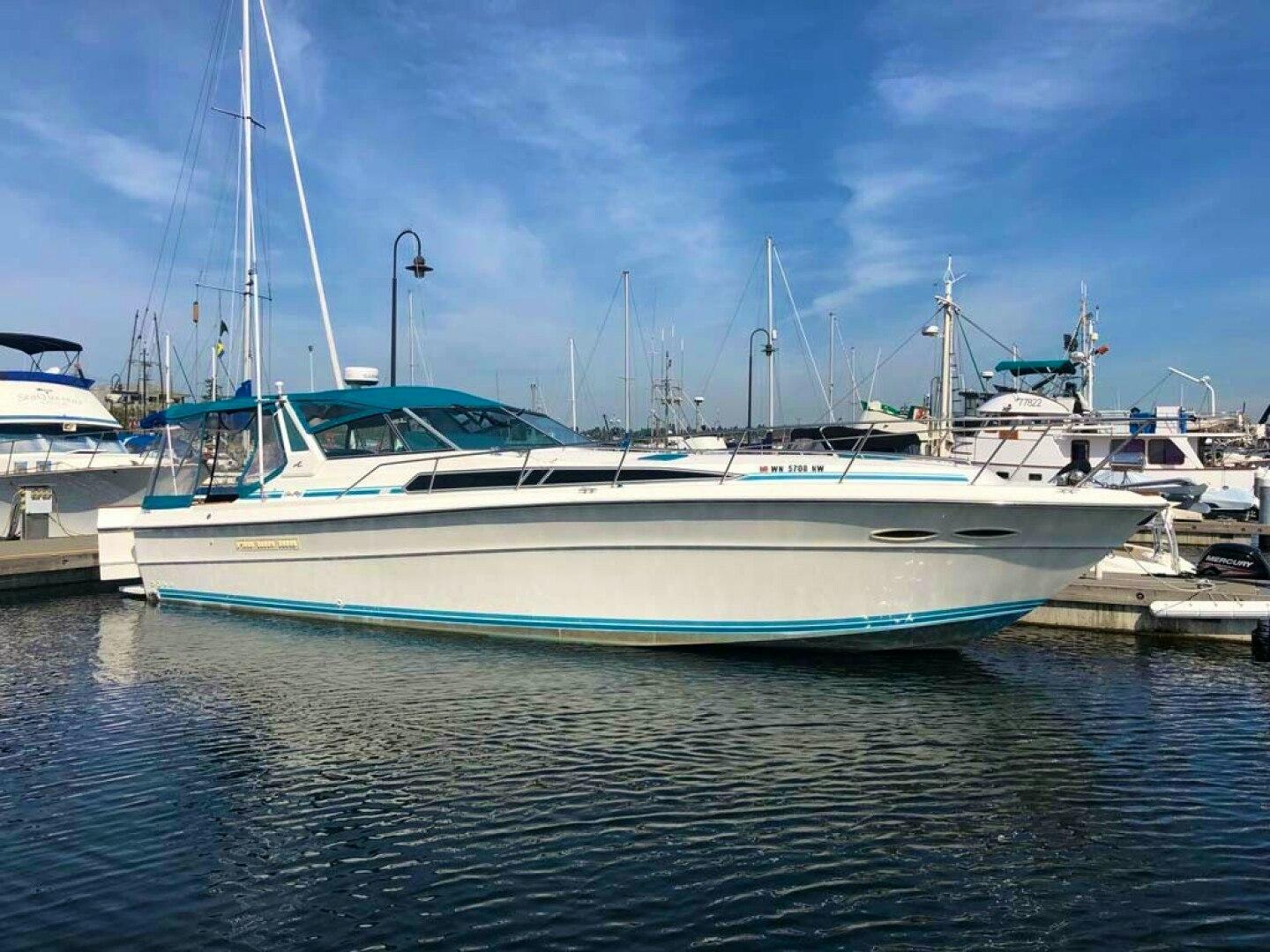 Sea Ray 390 Express