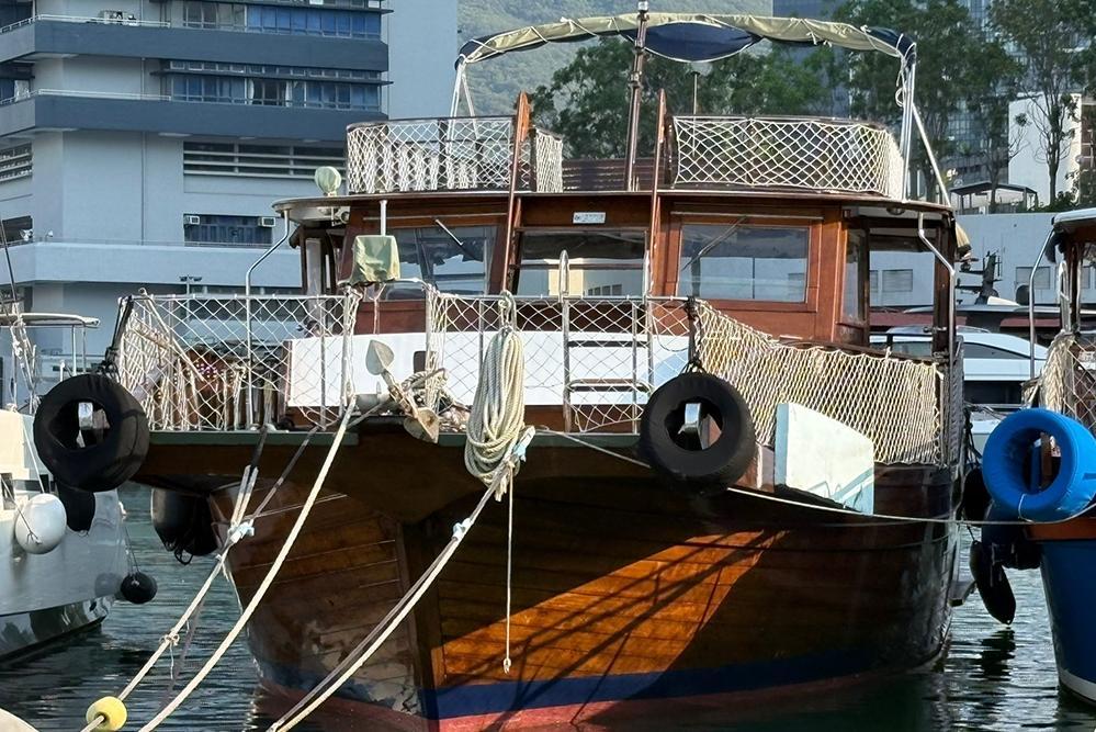 Sir Rhosis Teak Leisure Junk