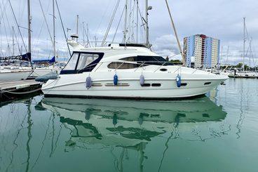 Sealine F42/5