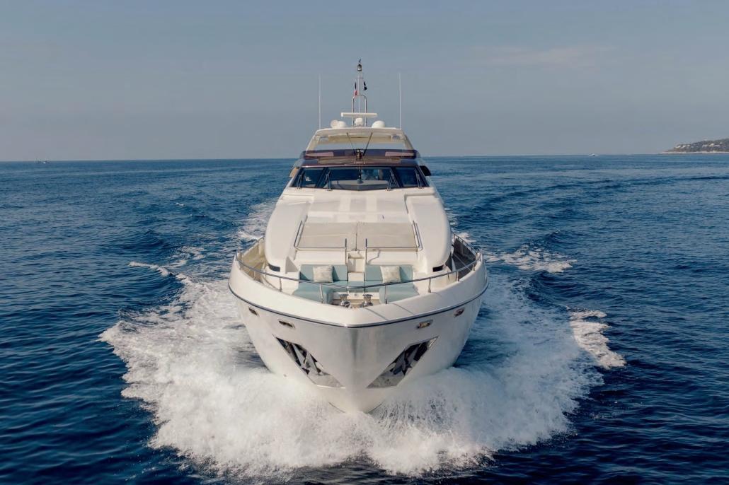 Ferretti 960