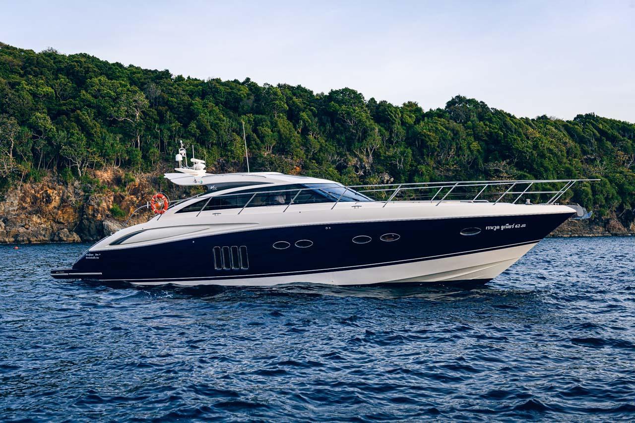 Princess Yachts V62