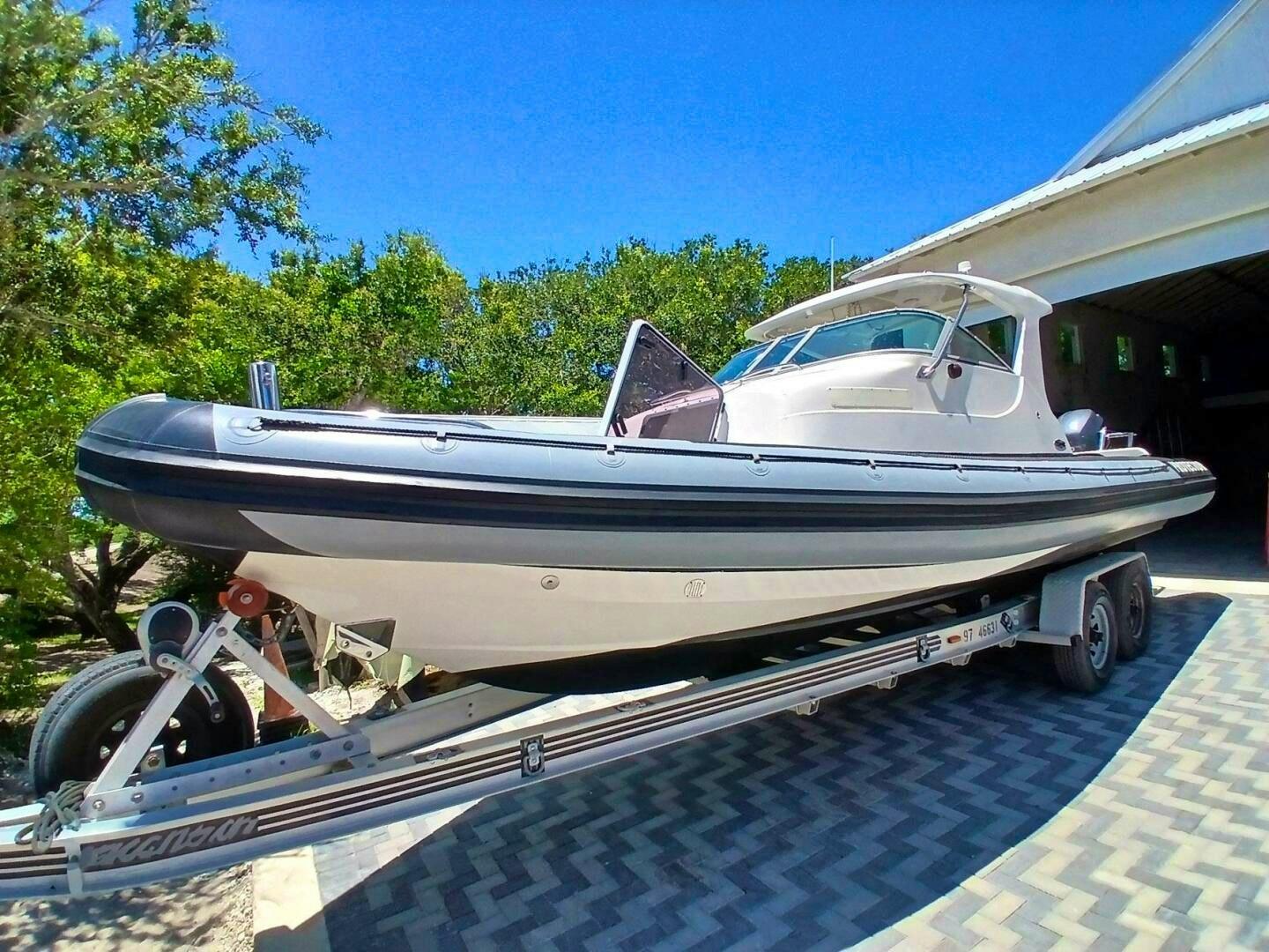 Protector 28 Targa