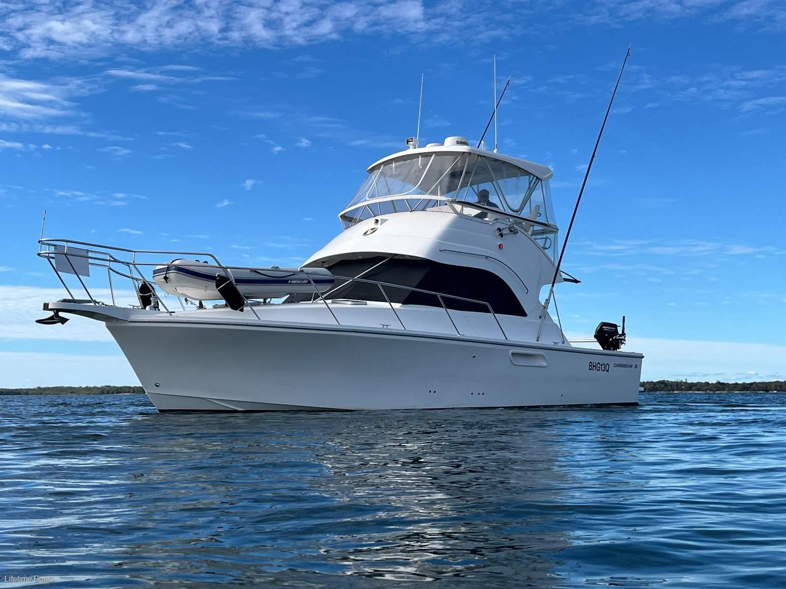 Caribbean 35 Flybridge Cruiser