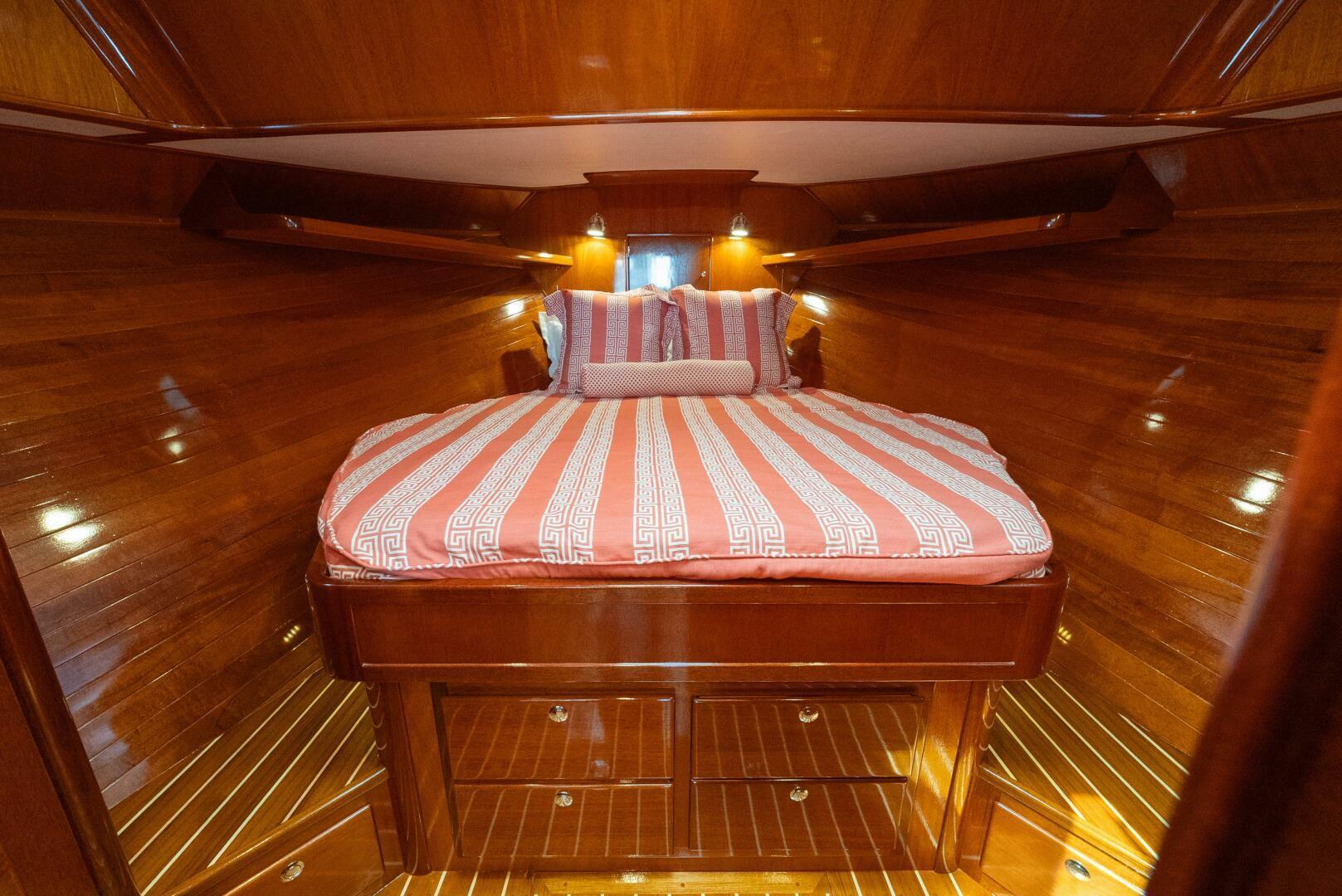 Thumbnail 10 - Lowell Flybridge