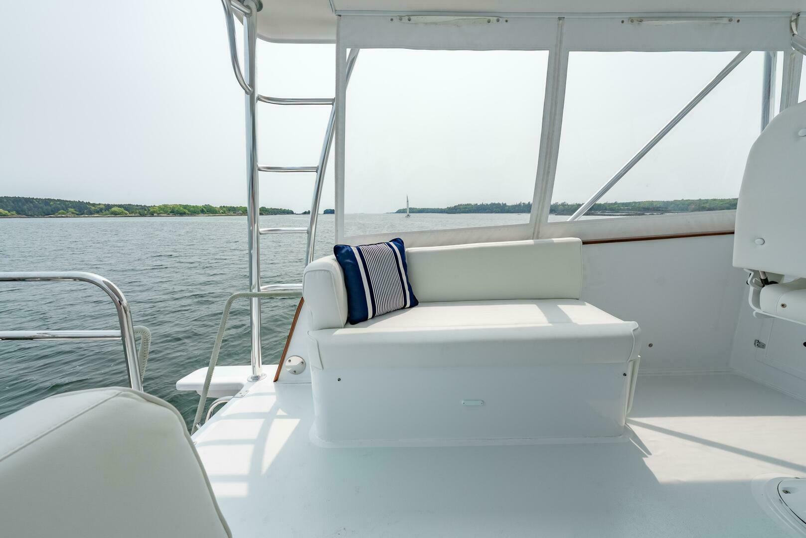 Thumbnail 19 - Lowell Flybridge