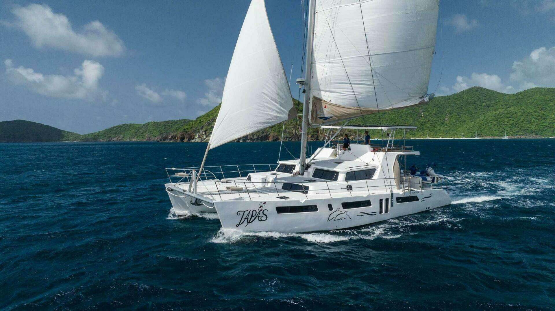 Royal Cape Catamarans Majestic 570 Flybridge