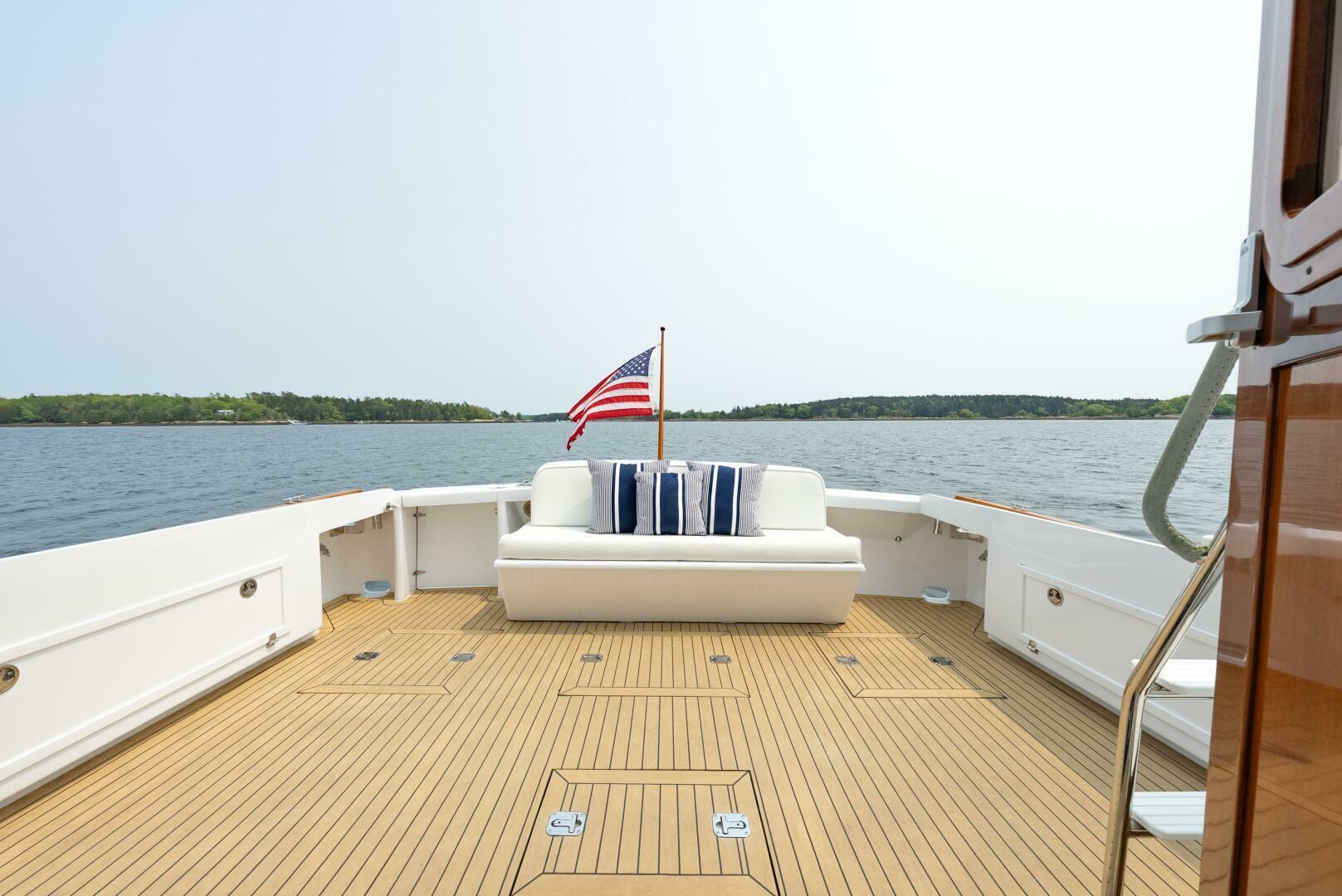 Thumbnail 16 - Lowell Flybridge