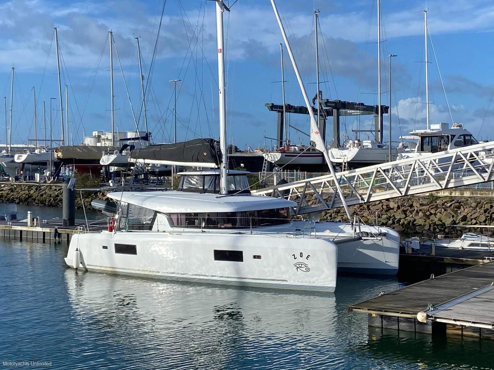 Lagoon 42