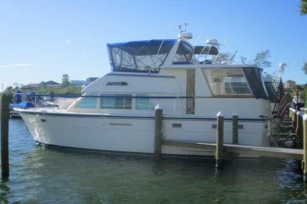 Hatteras 43 Double Cabin