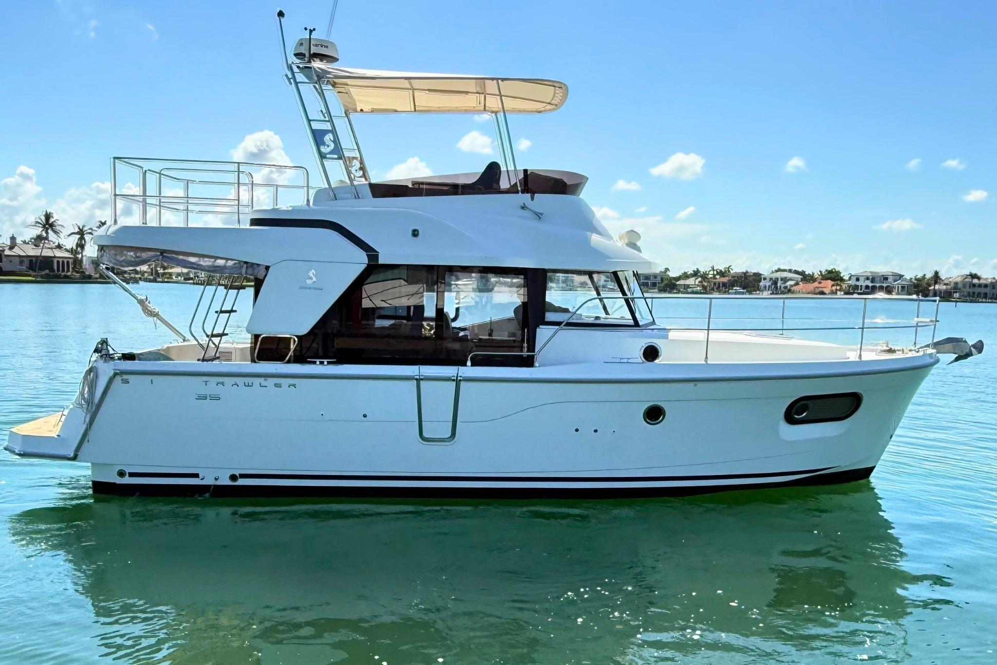 Beneteau Swift Trawler 35