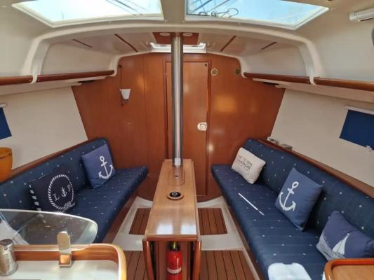 Beneteau Oceanis 323