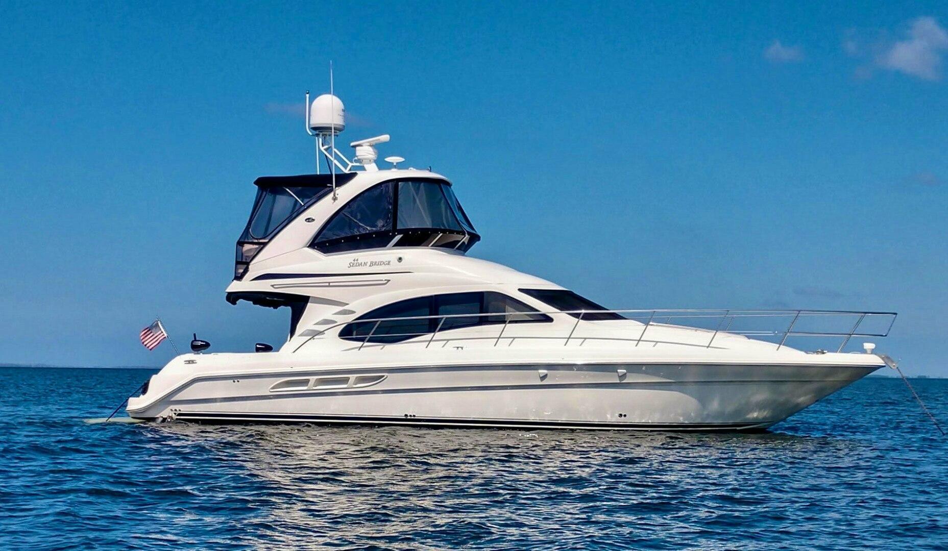 Sea Ray 44 Sedan Bridge