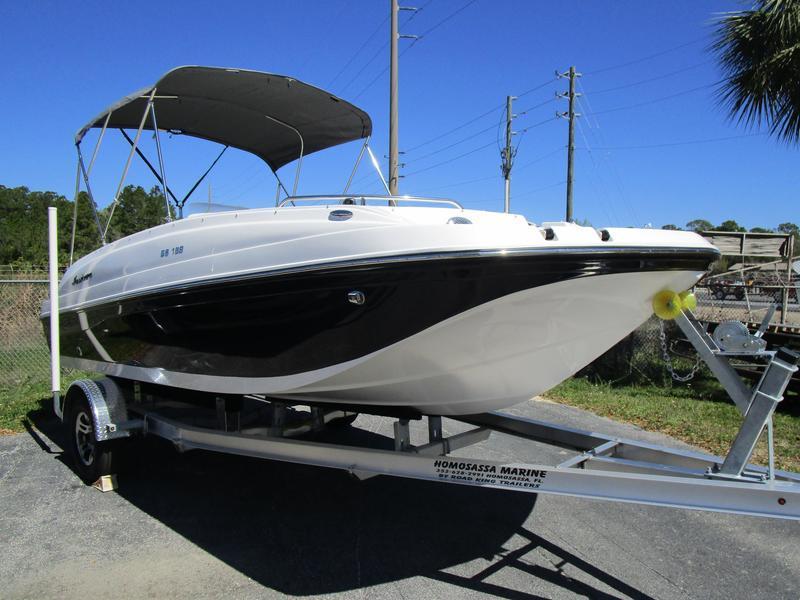 Thumbnail 5 - Hurricane SunDeck Sport OB SS 188 OB