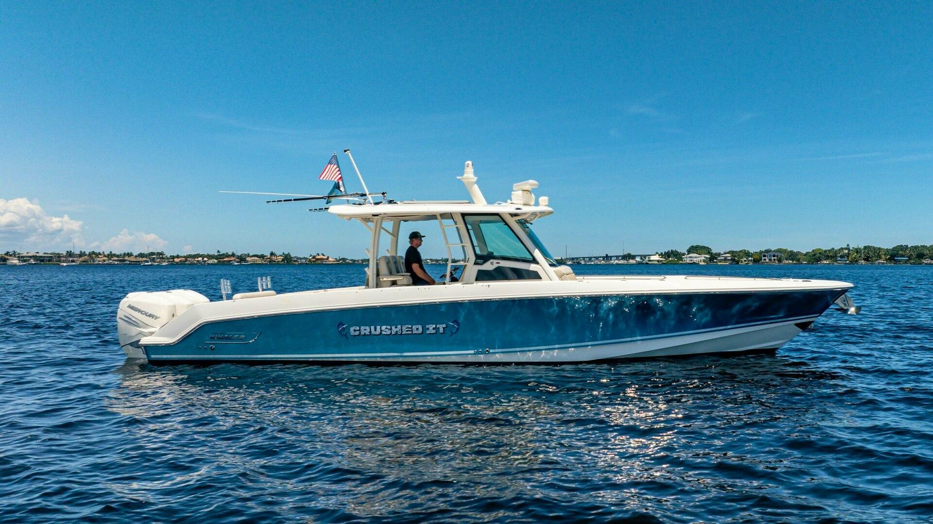 Boston Whaler 380 Outrage