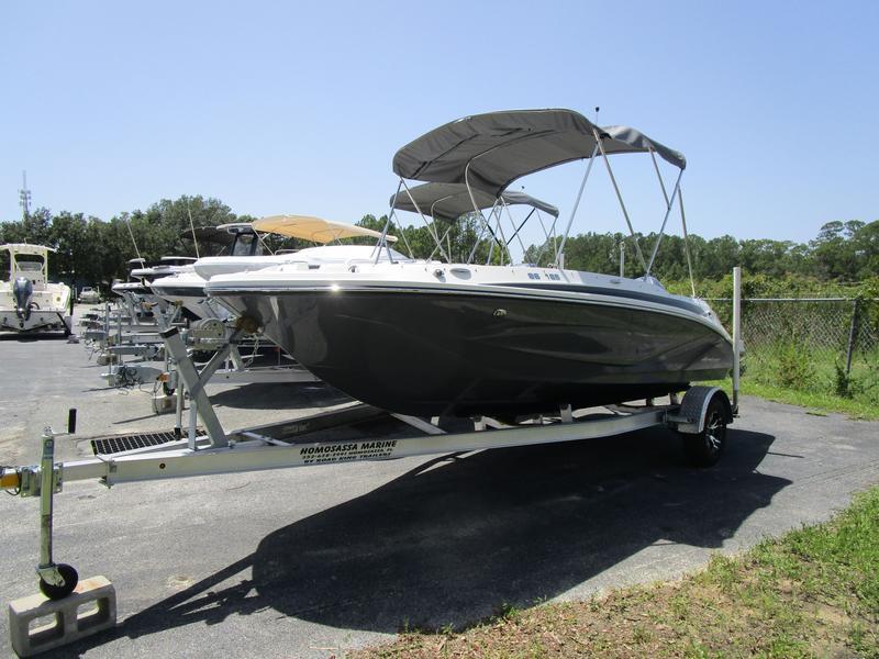 Thumbnail 2 - Hurricane SunDeck Sport OB SS 185 OB