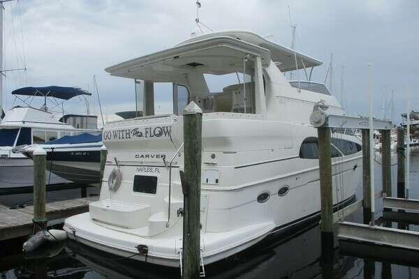 Carver 466 Motor Yacht