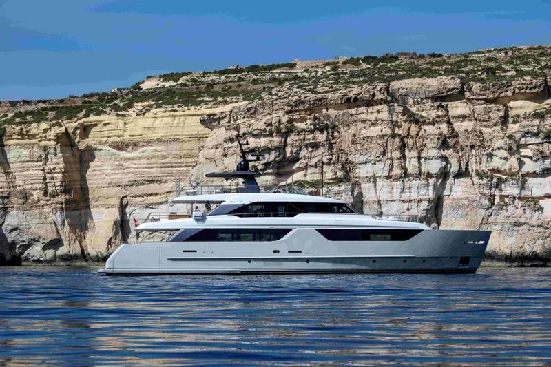 Sanlorenzo SD118