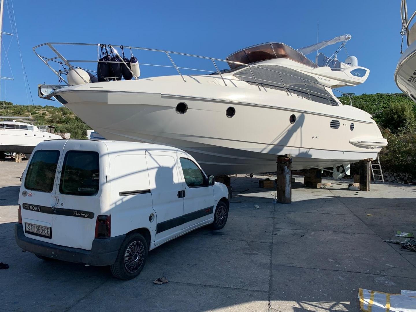 Azimut 43 fly