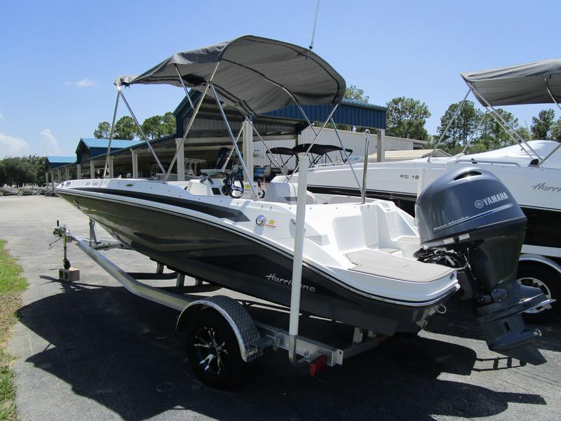 Thumbnail 3 - Hurricane SunDeck Sport OB SS 185 OB