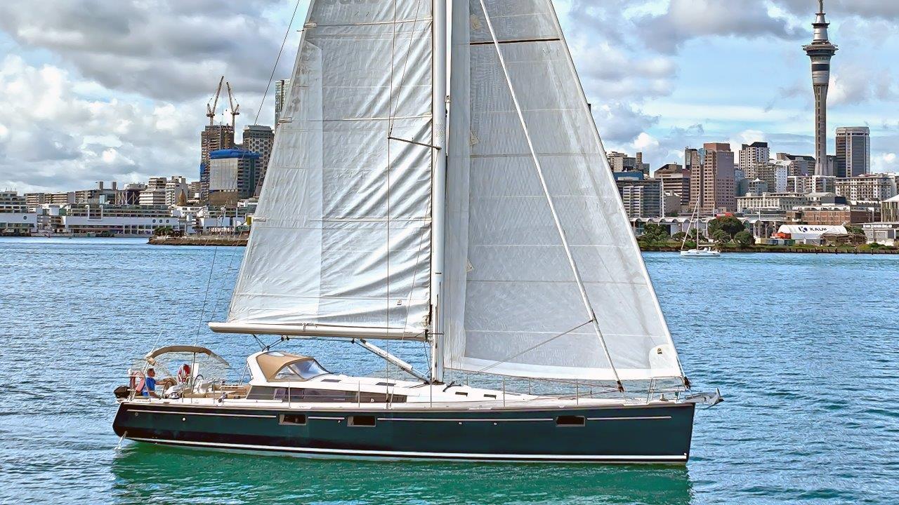 Beneteau Sense 55