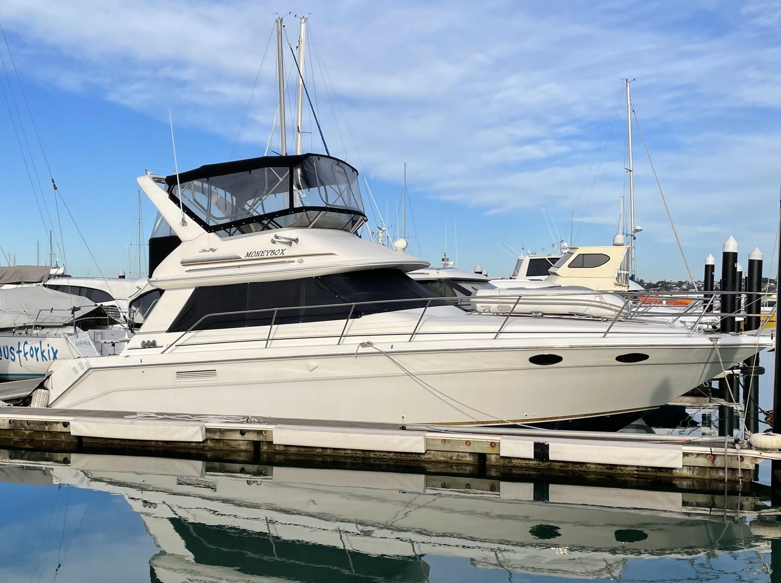 Sea Ray 370 Sedan Bridge