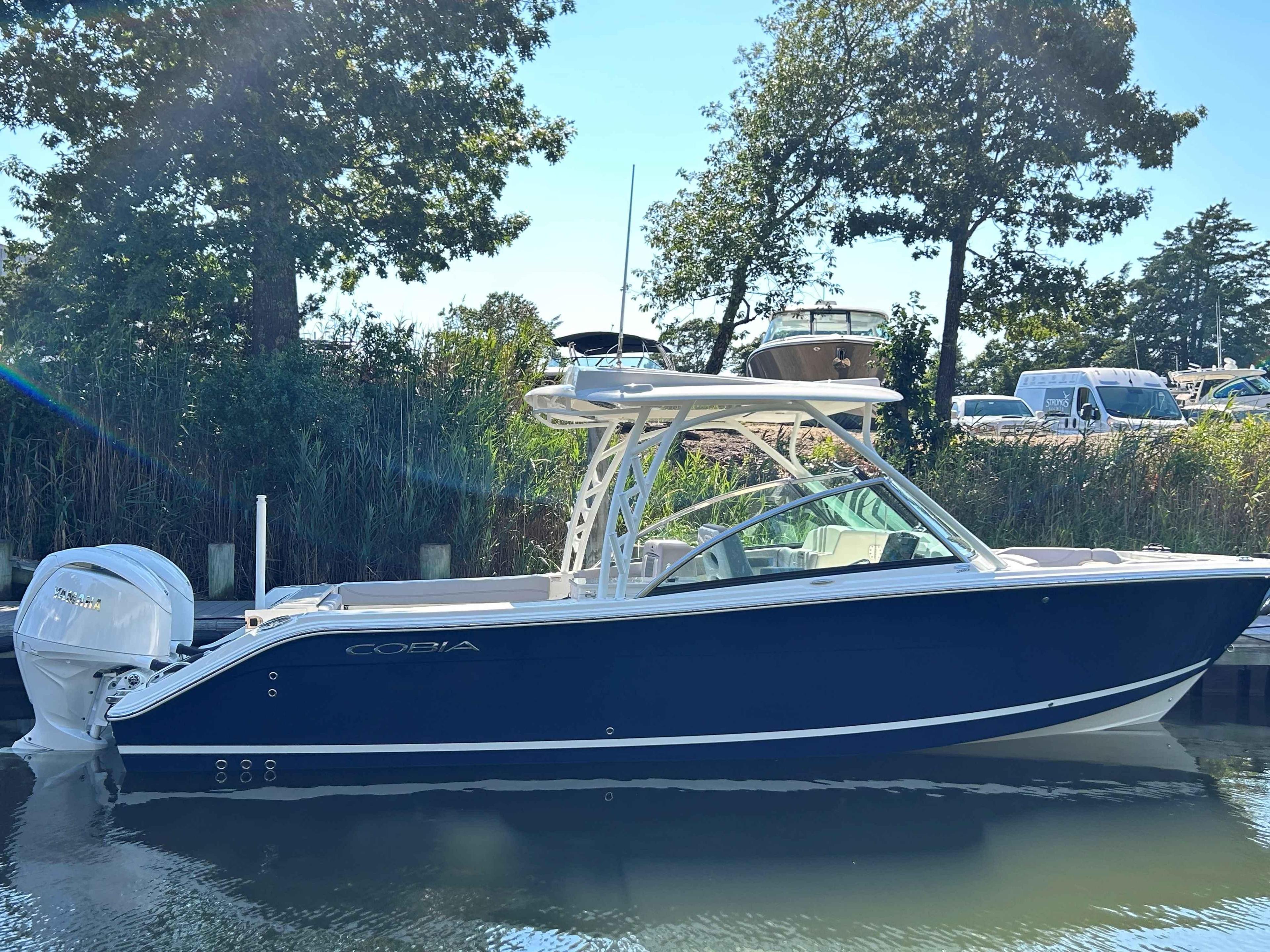 Cobia 280 DC