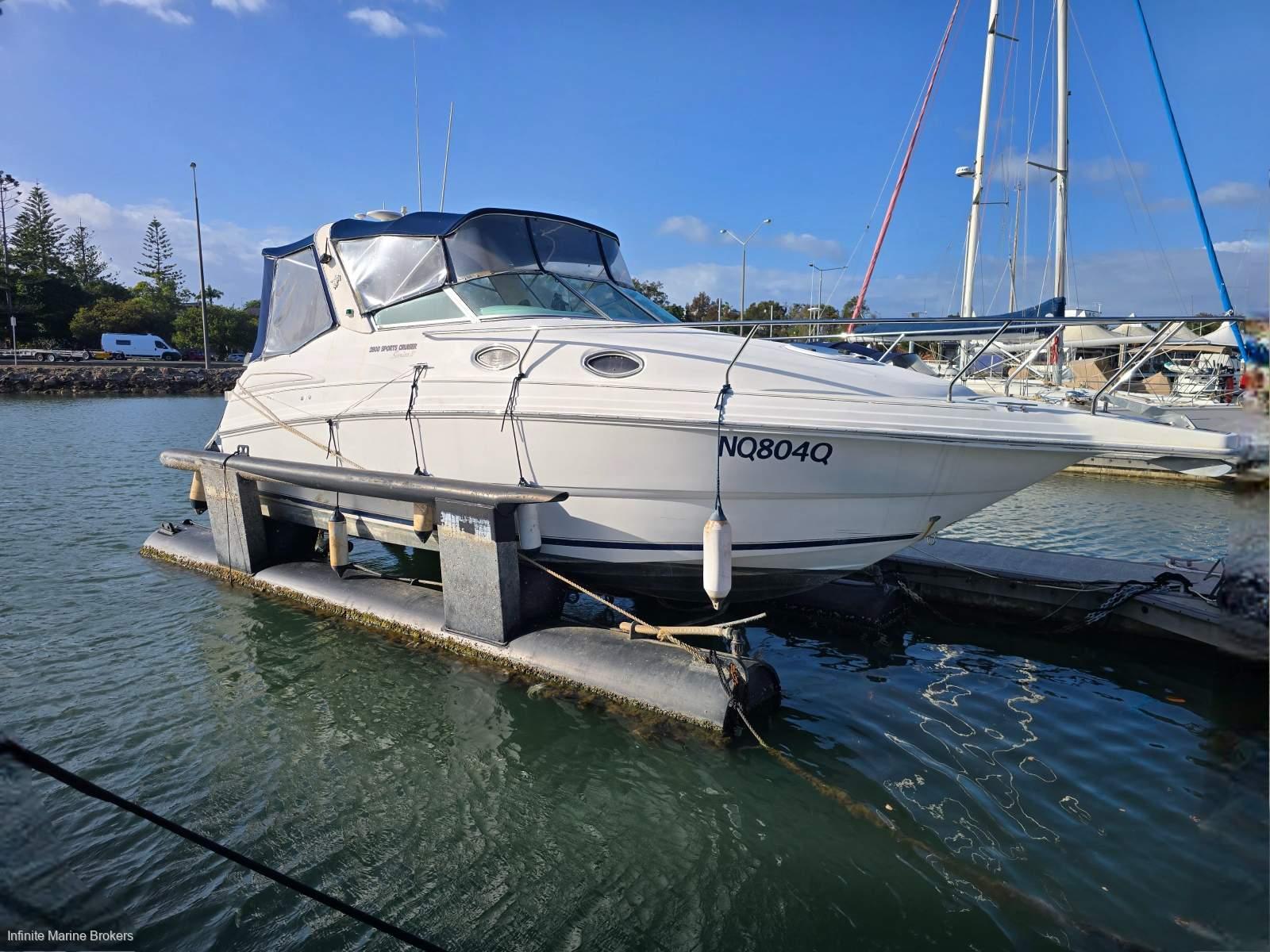 Mustang Marine 2800 Sportscruiser
