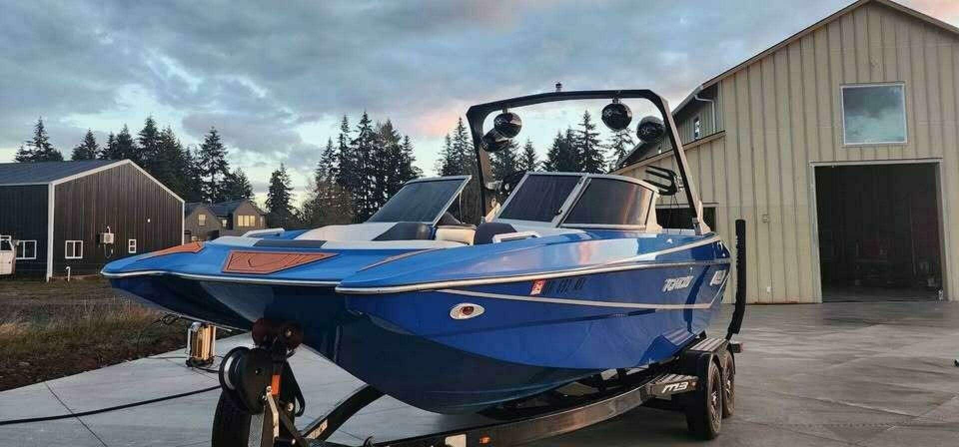 MB Sports F21 Tomcat