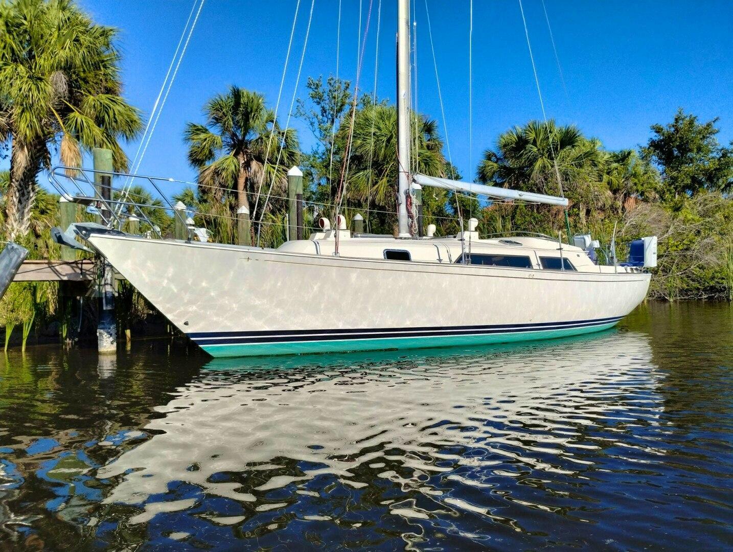 C&C Landfall 35