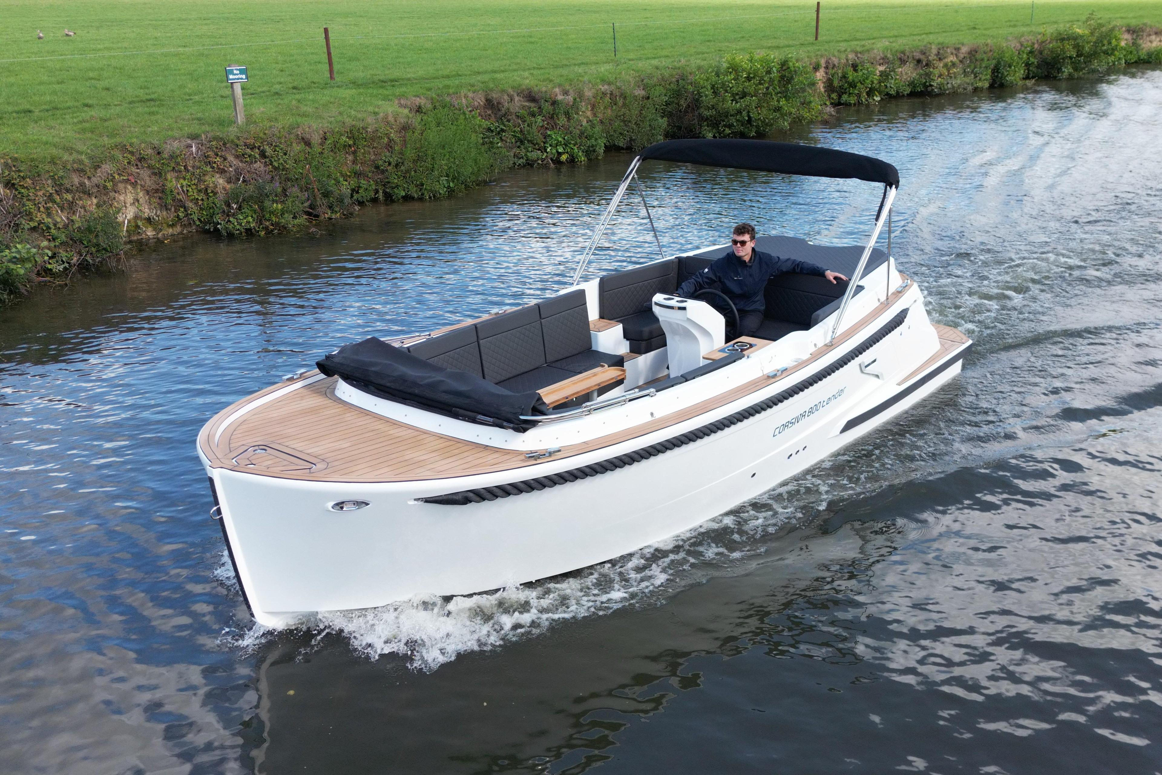 Corsiva 800 Tender