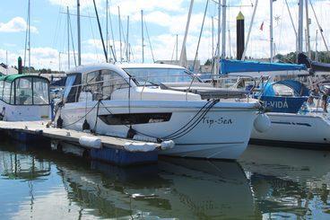 Sealine C330