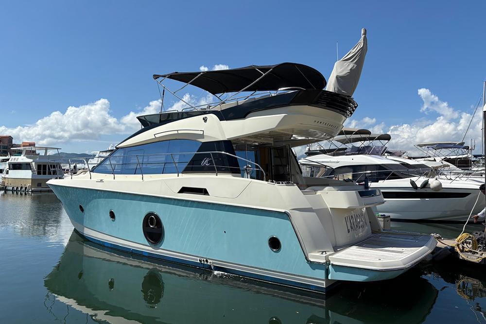 Monte Carlo Yachts MC5