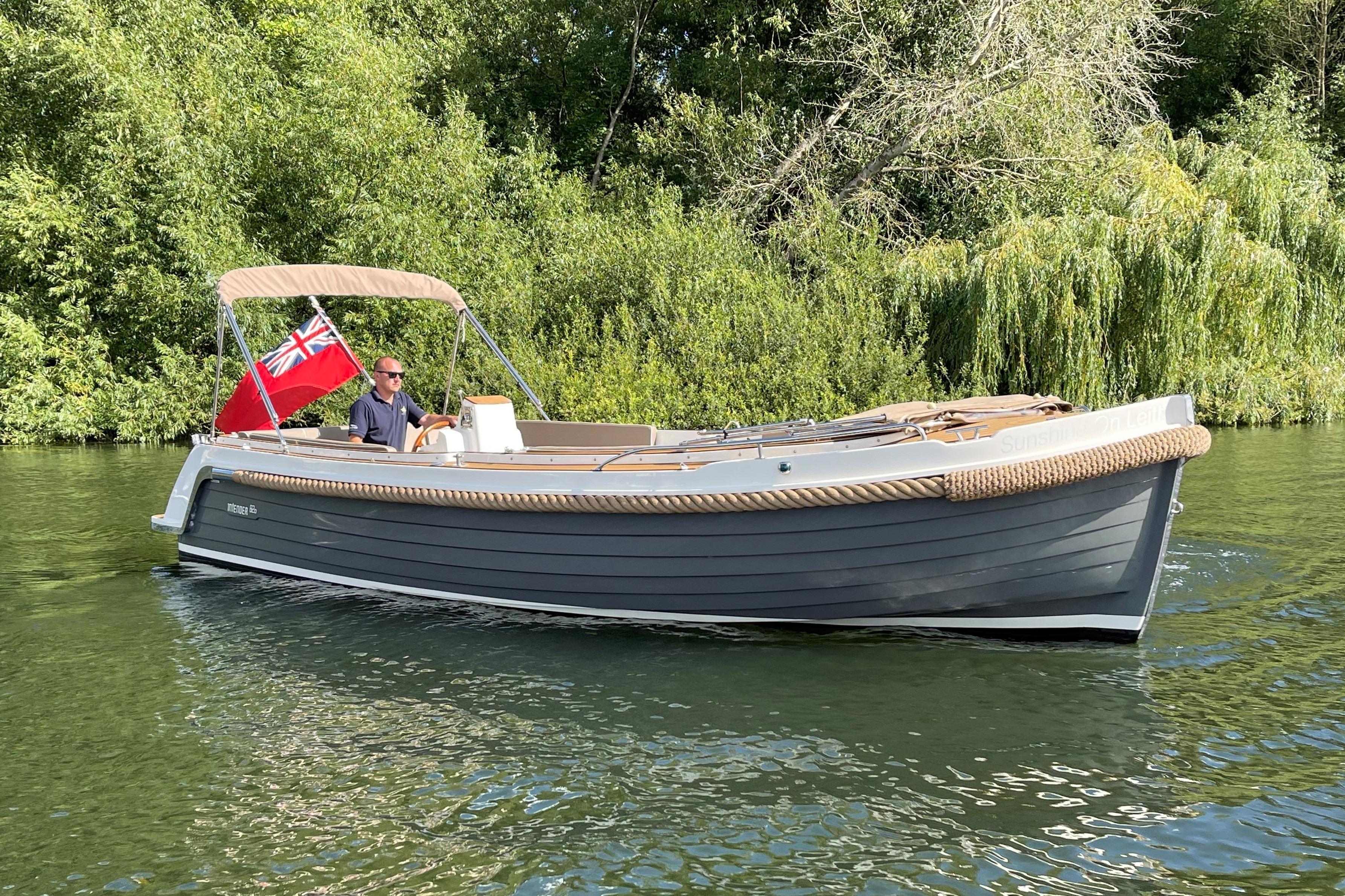 2017 Interboat Intender 820 for sale in Wargrave