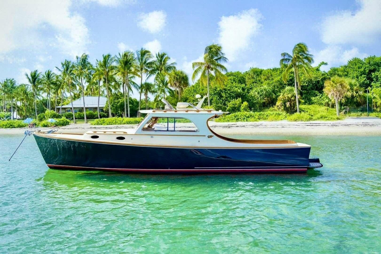 Hinckley Picnic Boat EP
