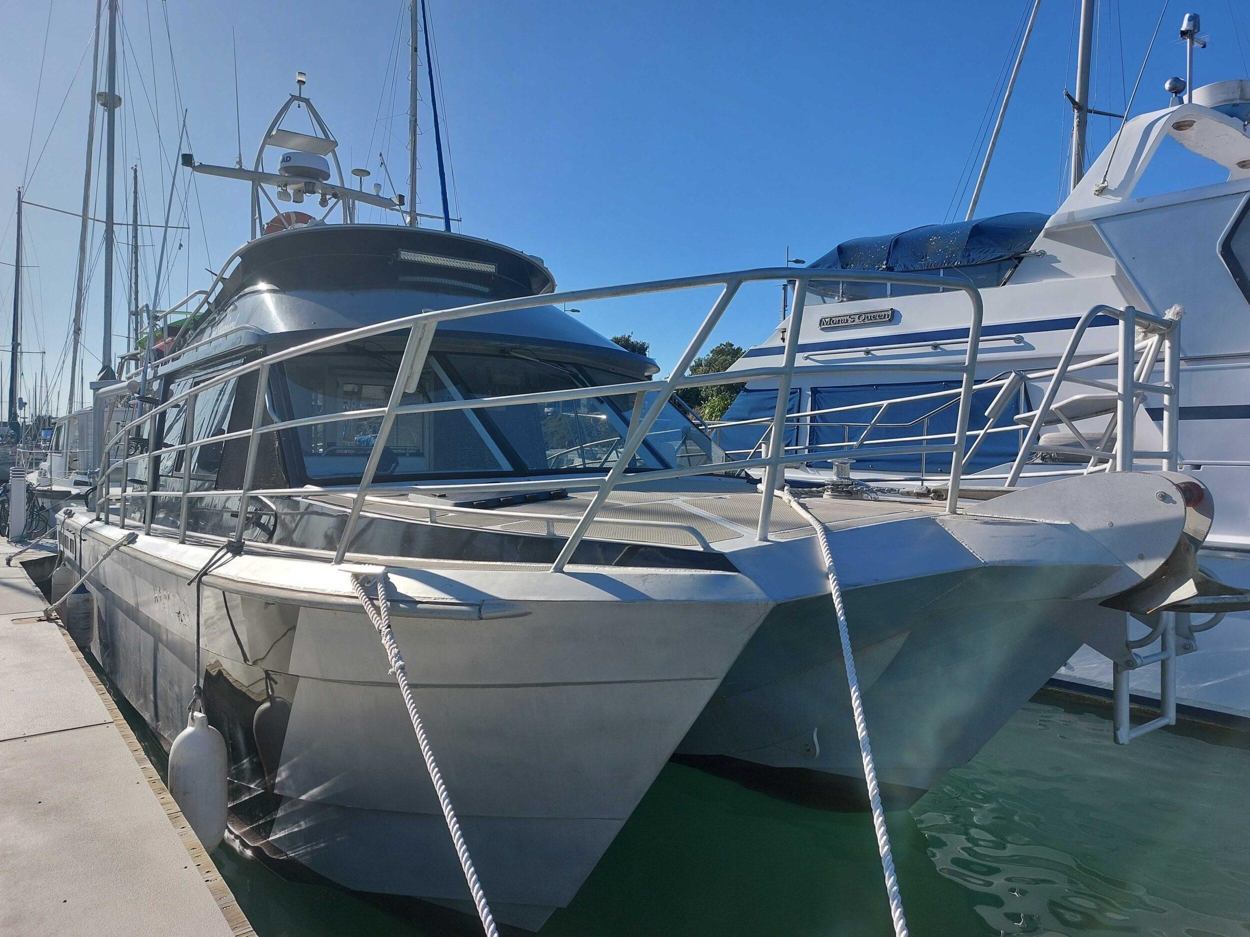 Bladerunner 12.2m powercat